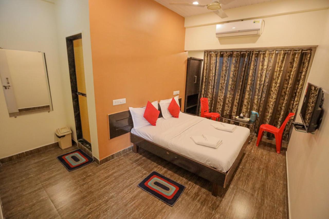 Hotel Sai Niwas Lonavala Eksteriør billede