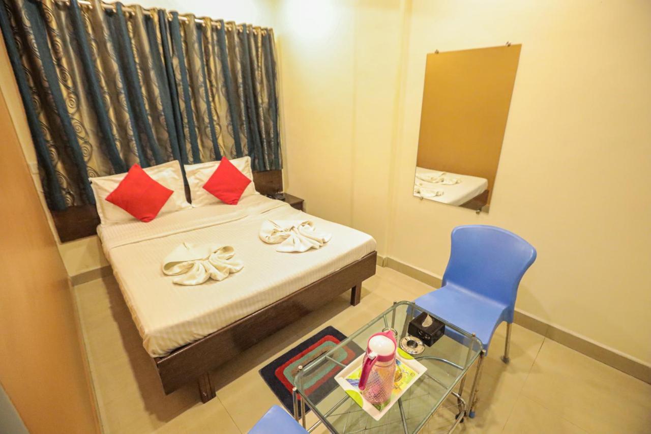 Hotel Sai Niwas Lonavala Eksteriør billede