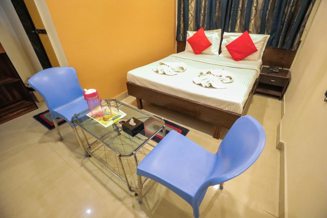 Hotel Sai Niwas Lonavala Eksteriør billede