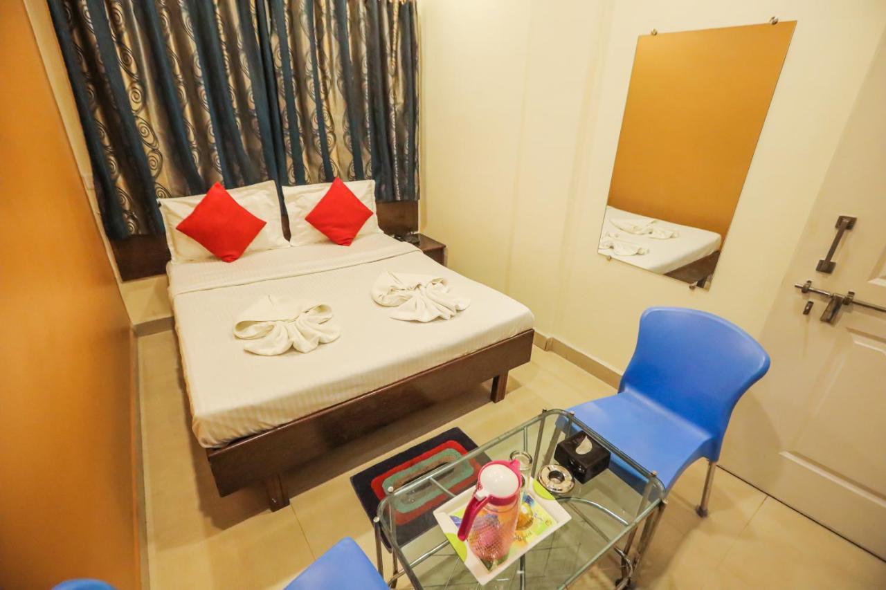 Hotel Sai Niwas Lonavala Eksteriør billede